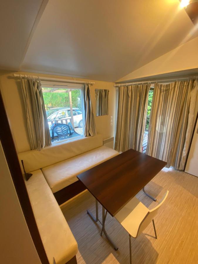 Sejour Inoubliable En Provence, Camping 4* La Roque-d'Antheron Kültér fotó